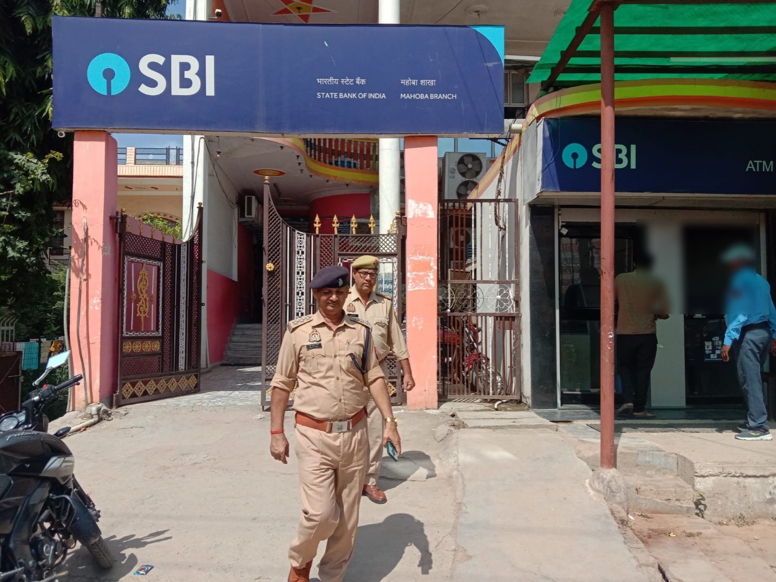जनपदीय पुलिस द्वारा बैंकों की सुरक्षा व्यवस्था का लिया गया जायजा, दिये गये आवश्यक दिशा-निर्देश